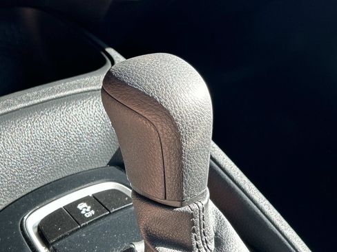 Used 2024 Toyota Corolla LE FWD image 33