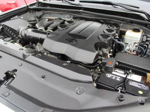 Used 2015 Toyota 4Runner SR5 Premium image 38