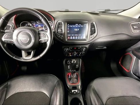 Used 2020 Jeep Compass Trailhawk AWD/4WD image 7