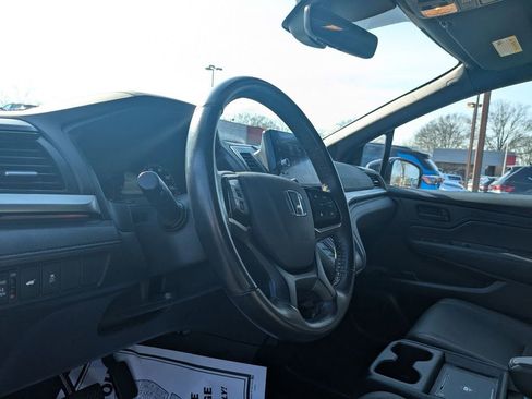 Used 2025 Honda Odyssey Sport-L image 11