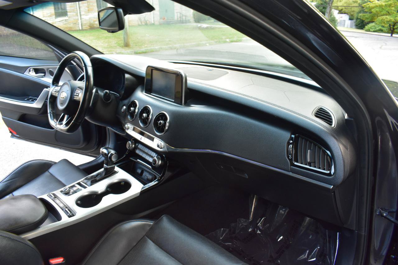 Used 2019 Kia Stinger GT RWD image 18
