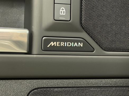 Used 2025 Land Rover Defender 110 S AWD/4WD image 20