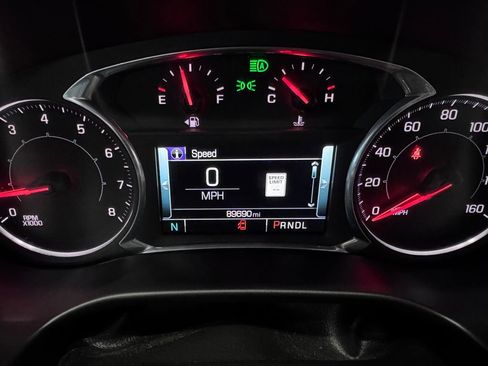 Used 2018 GMC Acadia SLT image 17