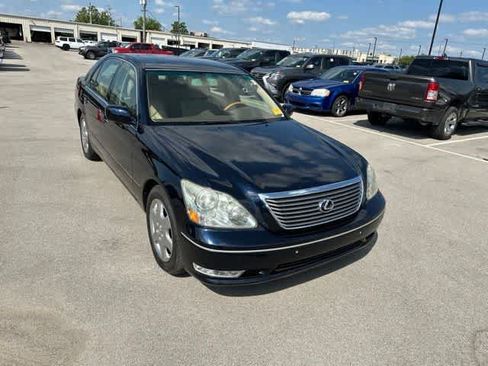 Used 2004 Lexus LS 430 w/ Premium Pkg RWD image 23