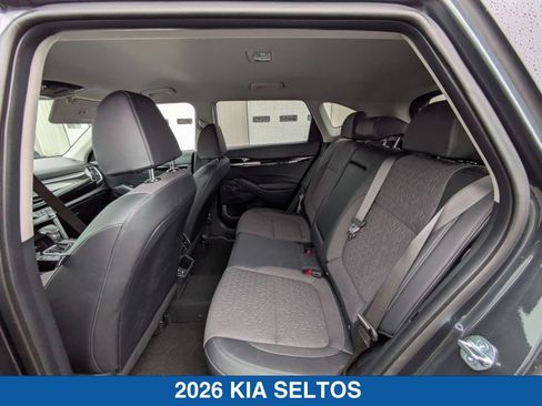 Used 2026 Kia Seltos S AWD/4WD image 29