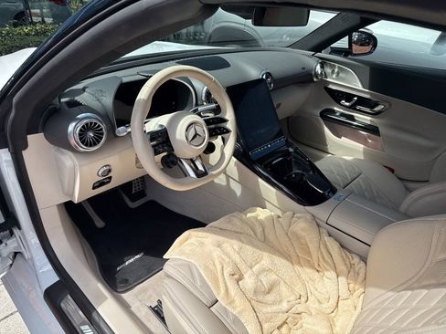 Used 2025 Mercedes-Benz SL 55 AMG 4MATIC image 5