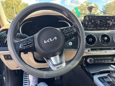 Certified 2023 Kia Stinger GT2 image 12
