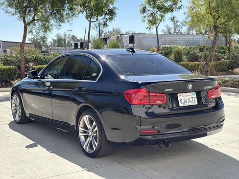 Used 2018 BMW 330i xDrive Sedan AWD/4WD image 5