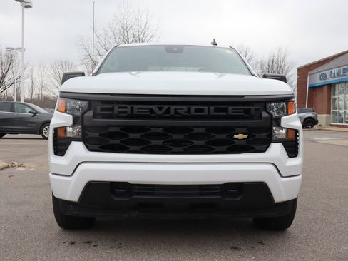 Used 2024 Chevrolet Silverado 1500 Custom image 7