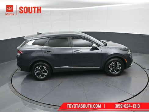 Used 2024 Kia Sportage LX image 44