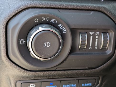 Used 2022 Jeep Wrangler Unlimited Rubicon 4xe w/ Cold Weather Group image 31