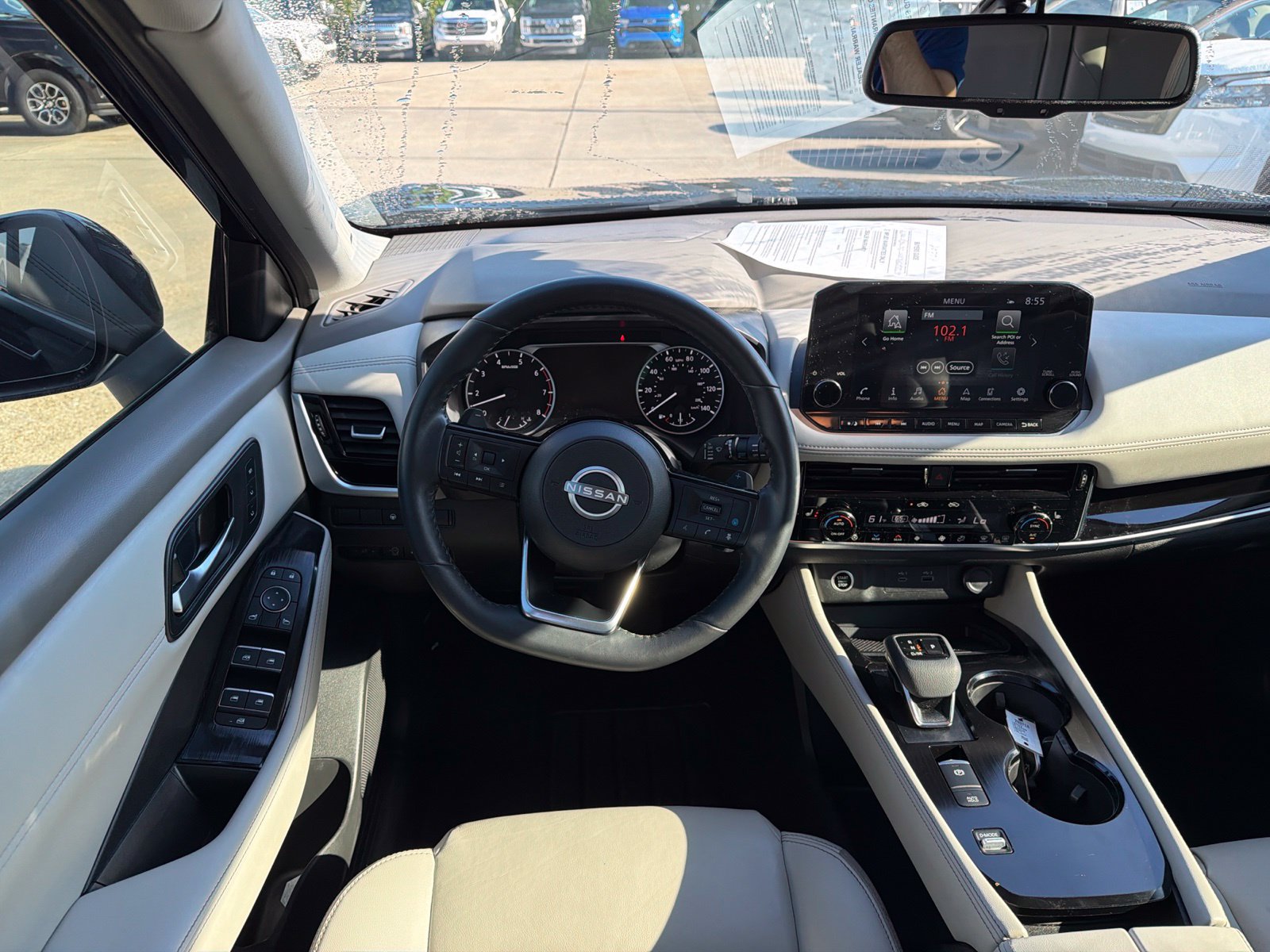 Used 2023 Nissan Rogue SL w/ SL Premium Package FWD image 11