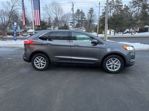 Certified 2022 Ford Edge SEL w/ Convenience Package image 5
