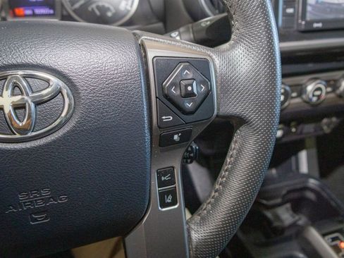 Used 2019 Toyota Tacoma SR5 image 17