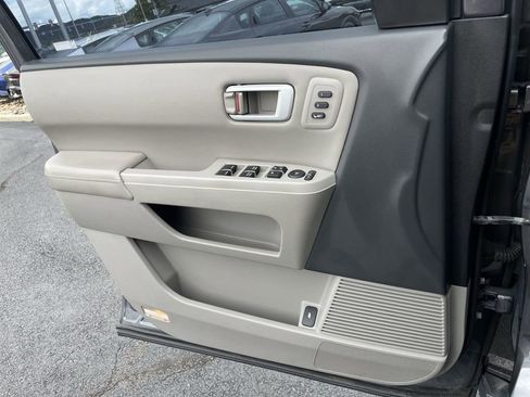 Used 2015 Honda Pilot Touring image 21