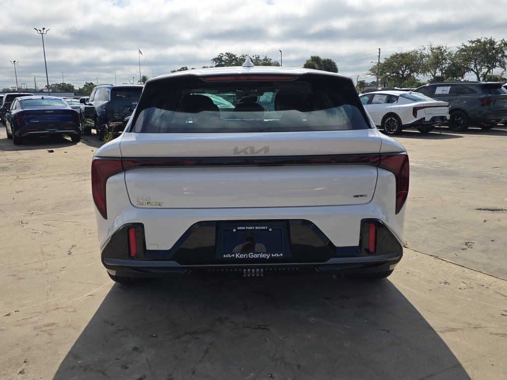 New 2026 Kia K4 GT-Line FWD image 7
