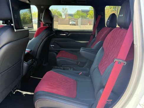 Used 2026 Nissan Armada NISMO AWD/4WD image 11