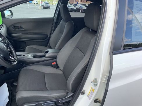 Used 2022 Honda HR-V Sport image 11