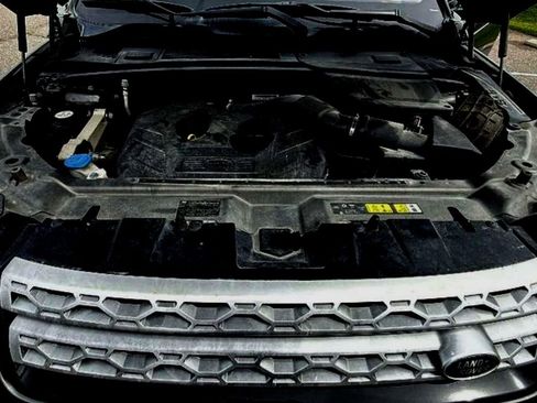 Used 2017 Land Rover Discovery Sport HSE image 20