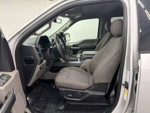 Used 2018 Ford F150 XLT w/ Equipment Group 302A Luxury RWD image 9