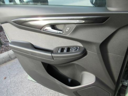 Used 2025 Chevrolet TrailBlazer LS w/ LS Convenience Package image 24