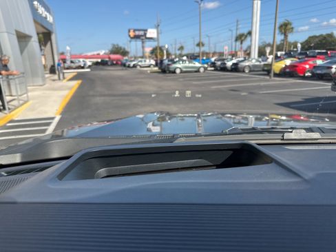 Used 2025 Ford F150 Lariat w/ Equipment Group 502A High image 14