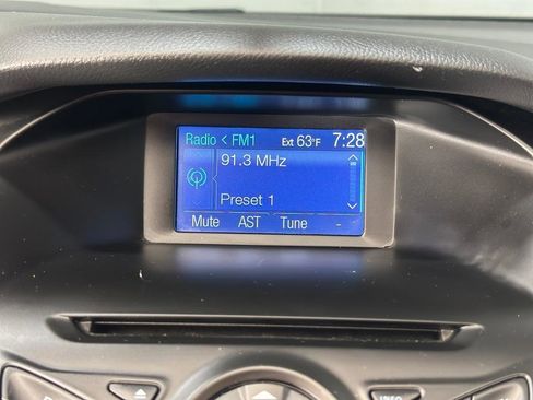 Used 2014 Ford Focus SE FWD image 16