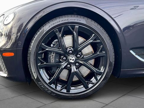 Used 2023 Bentley Continental GT S image 11