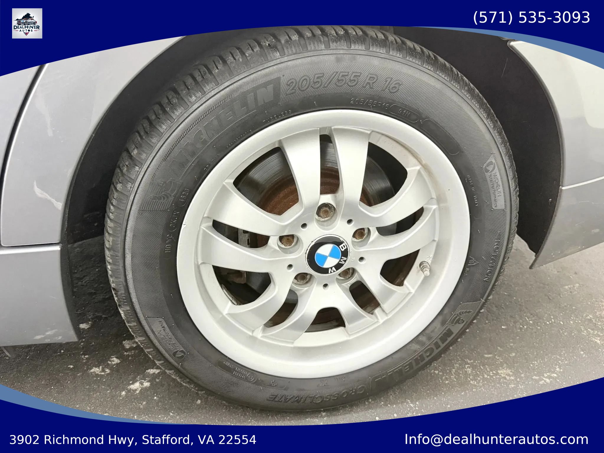 Used 2011 BMW 328i xDrive Sedan AWD/4WD image 10