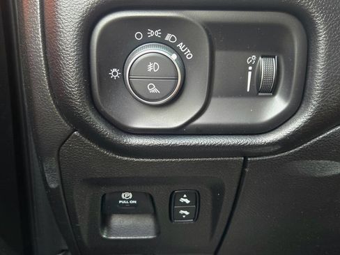 Used 2020 RAM 1500 Rebel AWD/4WD image 28