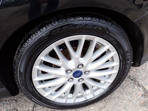 Used 2014 Ford Focus Titanium FWD image 6