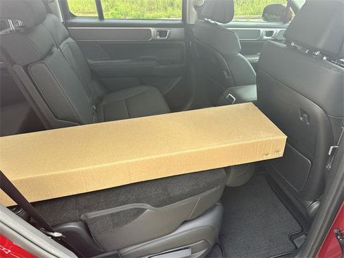 New 2025 Hyundai Santa Fe SEL image 15