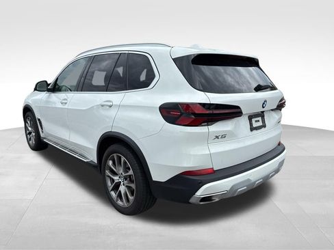 Used 2026 BMW X5 xDrive40i AWD/4WD image 3