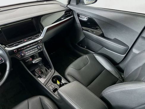 Used 2022 Kia Niro EX Premium image 12