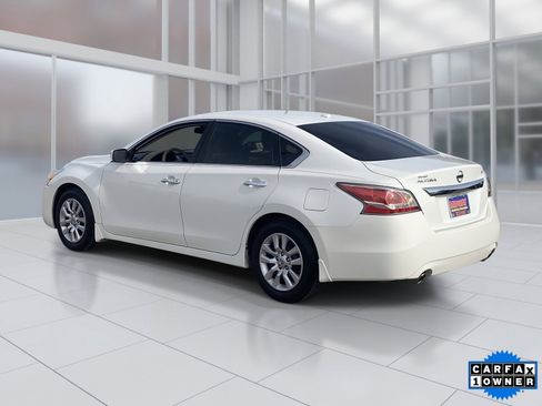 Used 2015 Nissan Altima 2.5 S w/ Power Driver Seat Package image 4