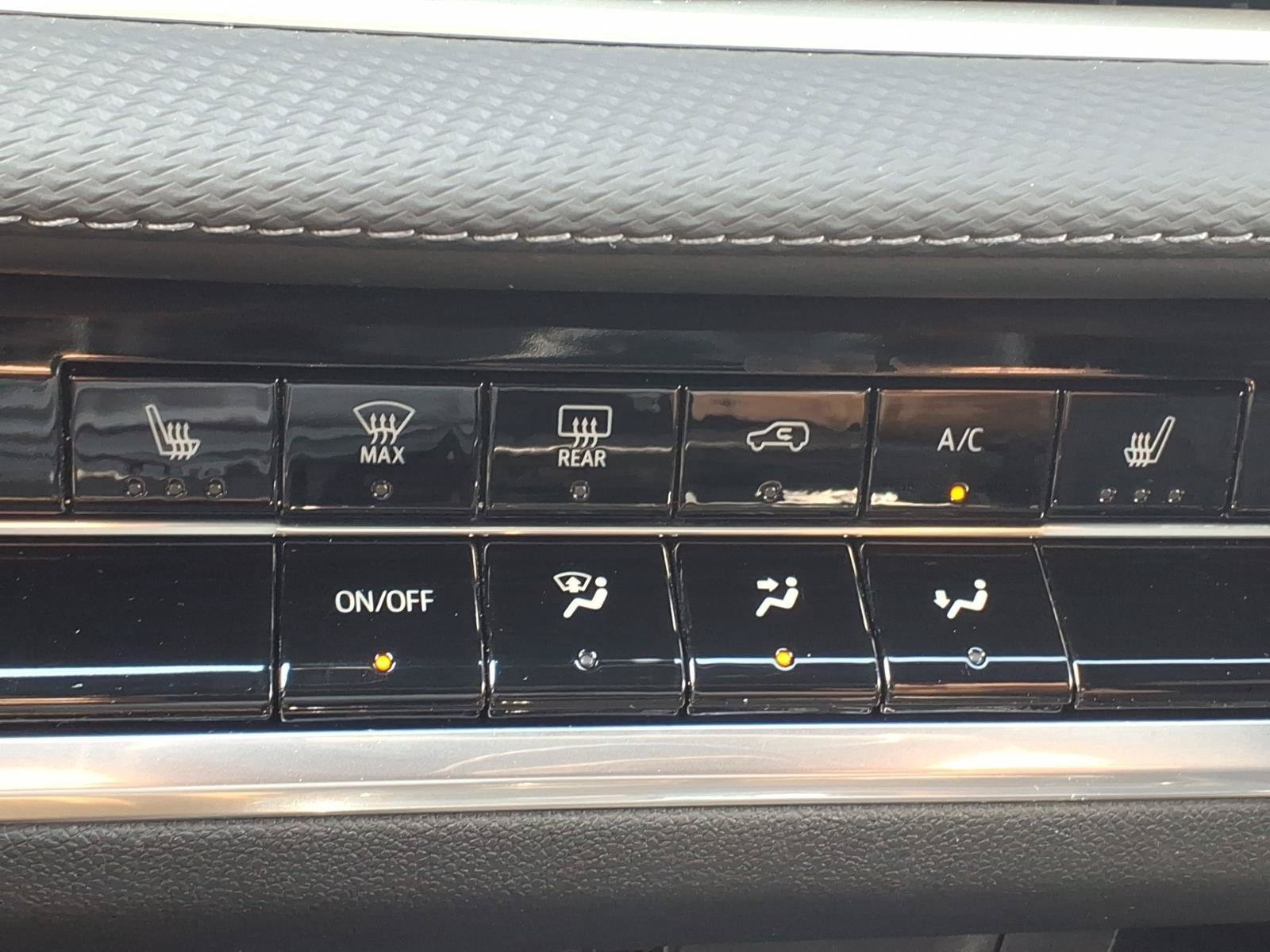 Used 2026 Chevrolet Equinox LT AWD/4WD image 17