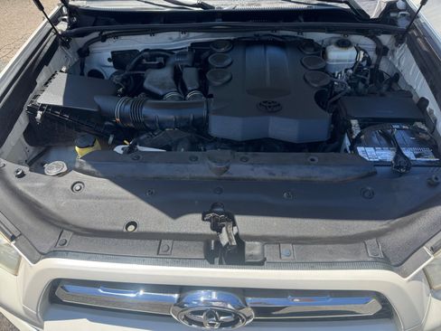 Used 2011 Toyota 4Runner SR5 image 19