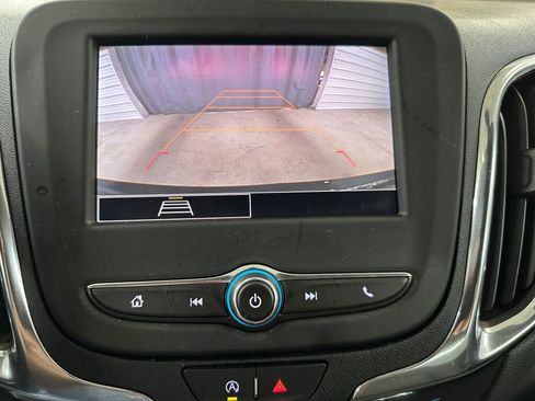 Used 2022 Chevrolet Equinox LT image 12