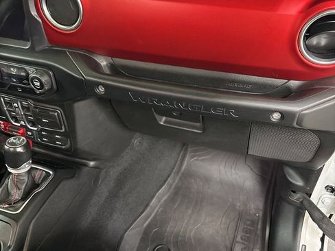 Used 2020 Jeep Wrangler Unlimited Rubicon image 33