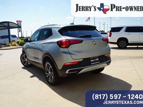 Used 2023 Buick Encore GX Select FWD image 2