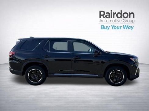 Used 2025 Honda Pilot EX-L image 8