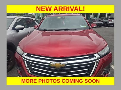 Used 2023 Chevrolet Traverse LT