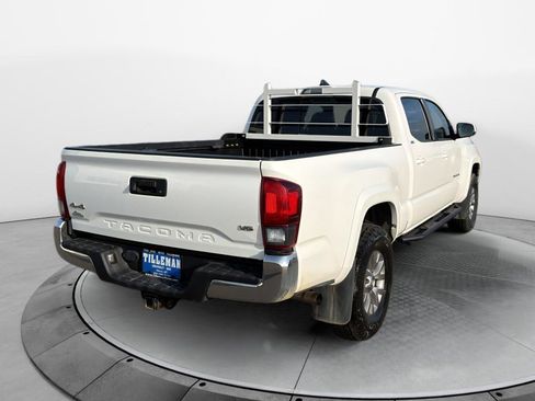 Used 2018 Toyota Tacoma SR5 image 5