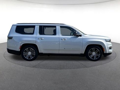 Used 2023 Jeep Grand Wagoneer 4WD w/ Convenience Group III image 7