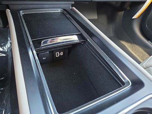 New 2026 Lincoln Corsair Premiere image 16