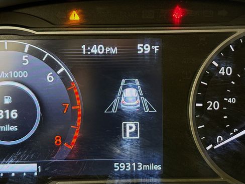 Used 2020 Nissan Kicks SV image 11