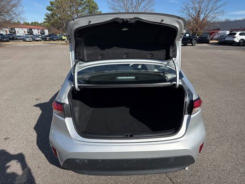 Used 2025 Toyota Corolla LE image 15