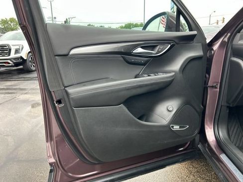 Certified 2025 Buick Envision Preferred AWD/4WD image 27