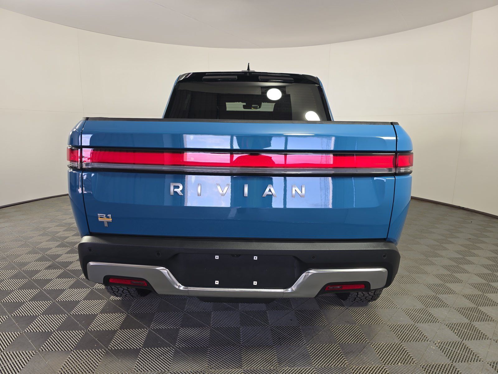Used 2022 Rivian R1T Launch Edition AWD/4WD image 4