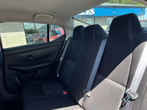 Used 2024 Nissan Sentra SV FWD image 19